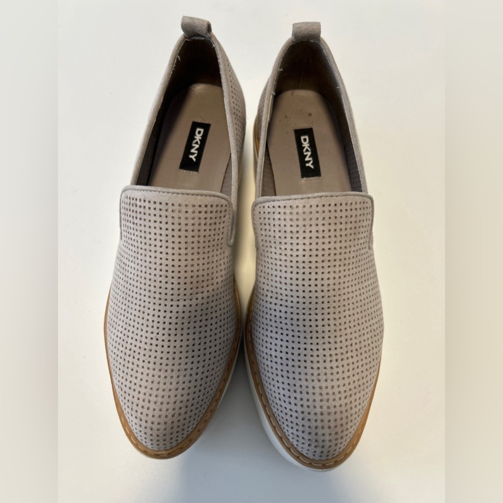 Women’s DKNY Platform Shoes Sz 7.5